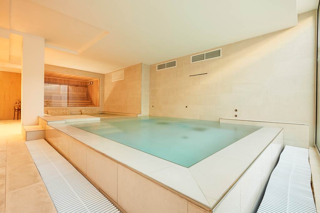 IBZ_4619_ebano_select_apts_&_spa_0618_11.jpg