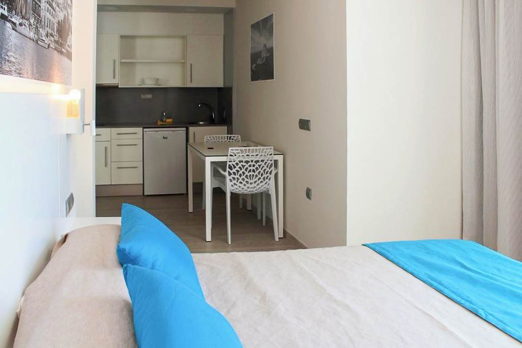 IBZ_85634_Bora_Bora_Apartments_Ibiza_0624_03.jpg