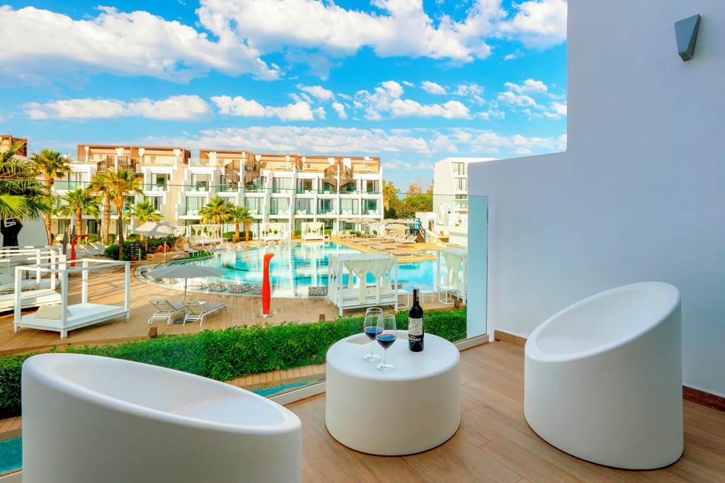 IBZ_71743_Hard_Rock_Hotel_Ibiza_0723_09.jpg