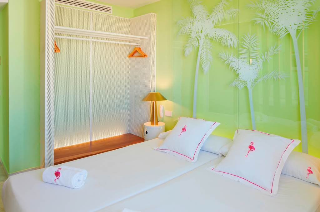 IBZ_78706_Tropicana_Ibiza_Suites_1224_01.jpg