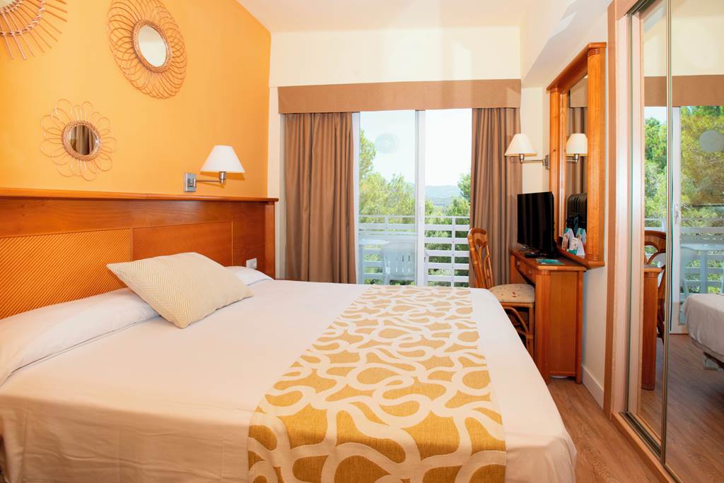 PMI_85484_Ona_Palmira_Suites_0824_19.jpg