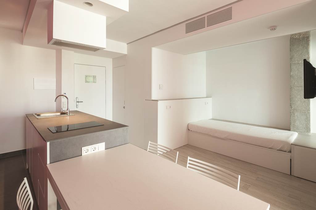 IBZ_4619_Ebano_Select_Apts_0715_06.jpg