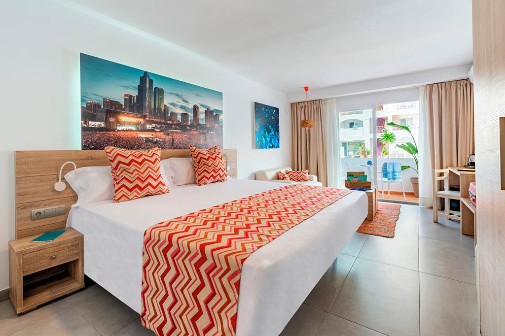 IBZ_70462_Hotel_Vibra_Bossa_Flow_0924_02.jpg