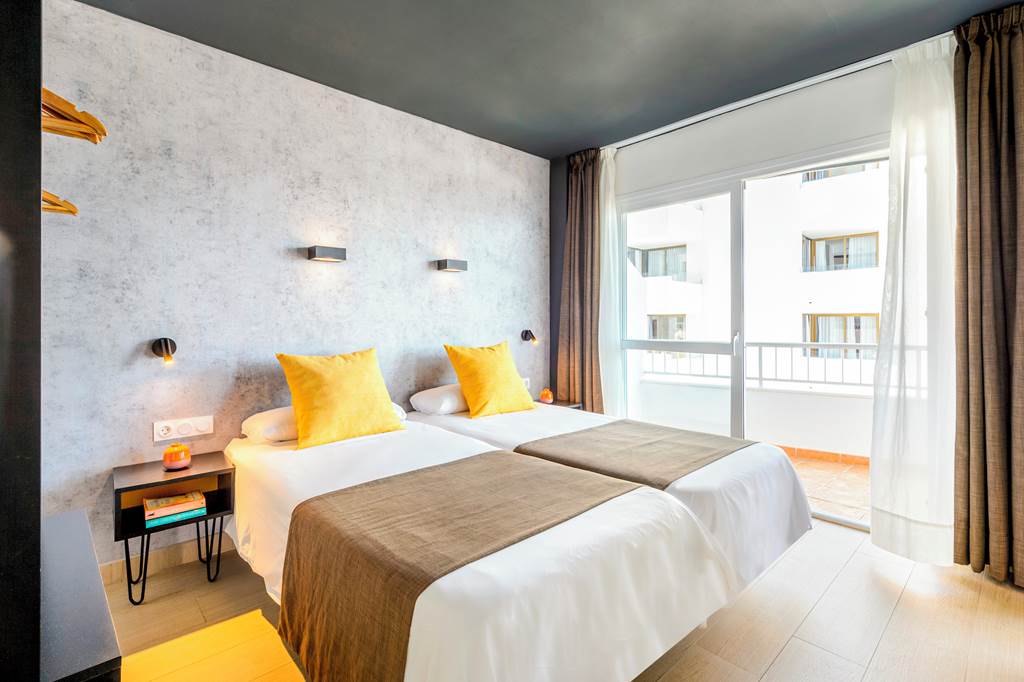 IBZ_75034_Apartamentos_Playasol_Jabeque_Dreams_0619_04.jpg