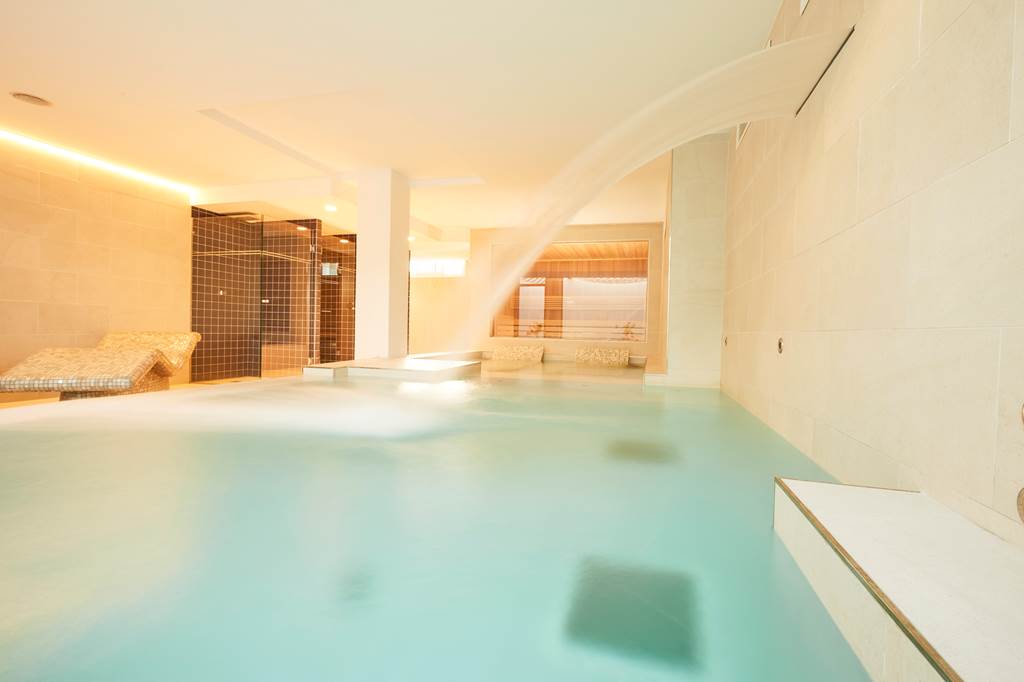 IBZ_4619_ebano_select_apts_&_spa_0618_13.jpg