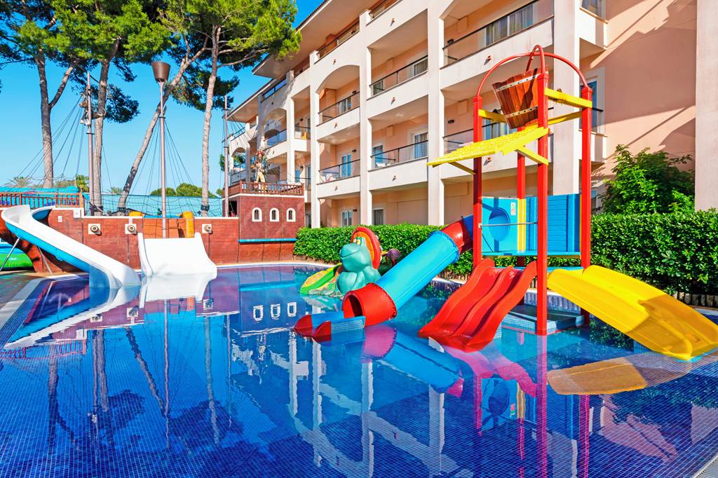PMI_70025_VIVA_Blue_&_Spa_0922_06.jpg