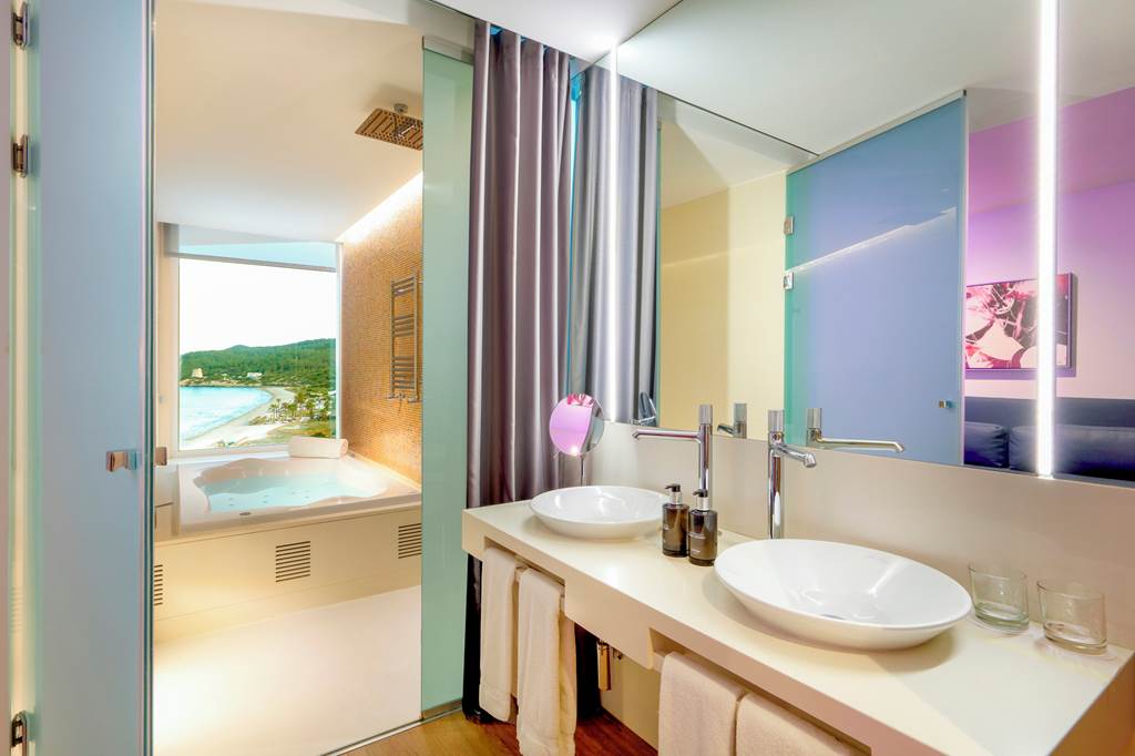 IBZ_71743_Hard_Rock_Hotel_Ibiza_0723_21.jpg