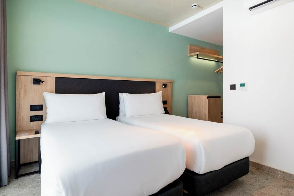 MLA_86852_Hotel_Levante_St_Julian's_Affiliated_by_Melia_1024_03.jpg