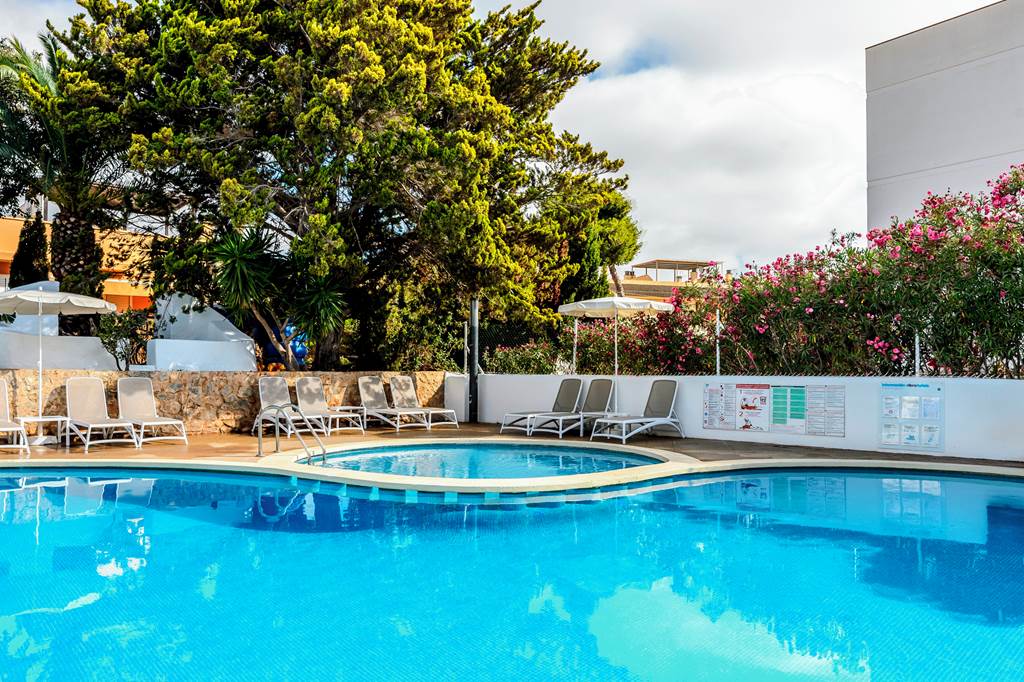 IBZ_1032_Hotel_Vibra_Isola_0824_03.jpg