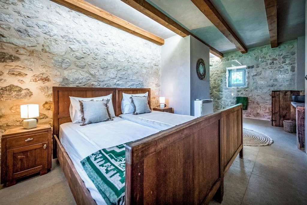 DBV_86227_Villa_Rustic_Blue_1023_02.jpg
