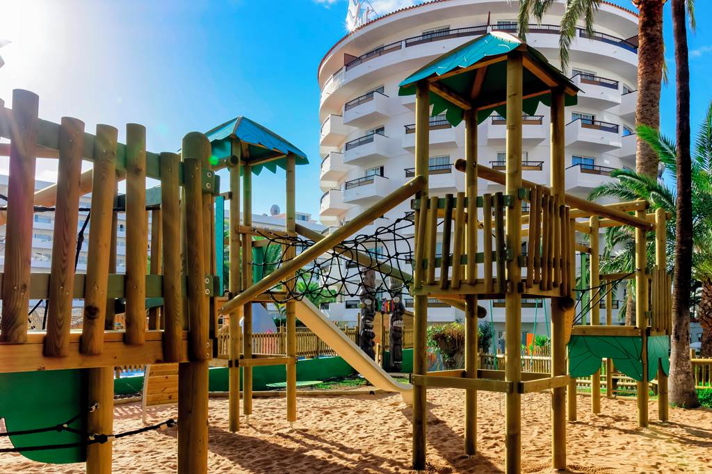 LPA_70890_Servatur_Waikiki_0120_27.jpg