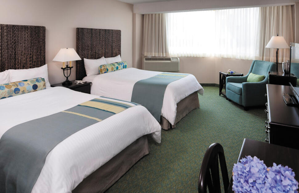 Sea-Crest-Beach-Hotel-1.jpg