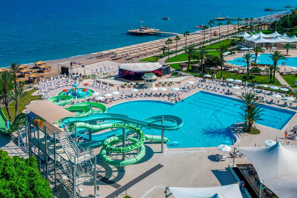 AYT_85685_Mirage_Park_Resort_0723_02.jpg