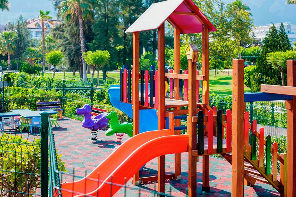 AYT_85685_Mirage_Park_Resort_0723_12.jpg