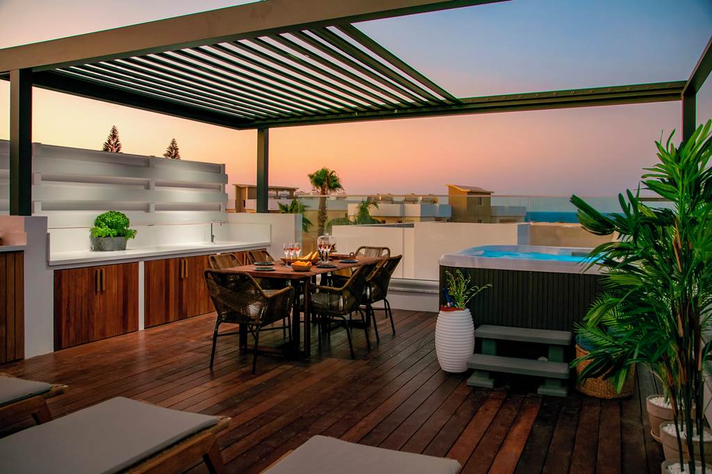 LCA_83023_Louis_Chris_Le_Mare_Gold_Villa_0821_18.jpg