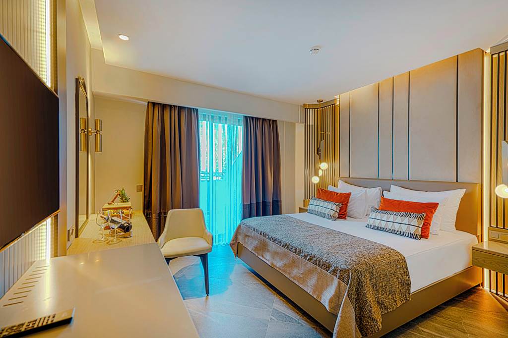 AYT_85713_Kirman_Calyptus_Resort_&_Spa_0723_01.jpg