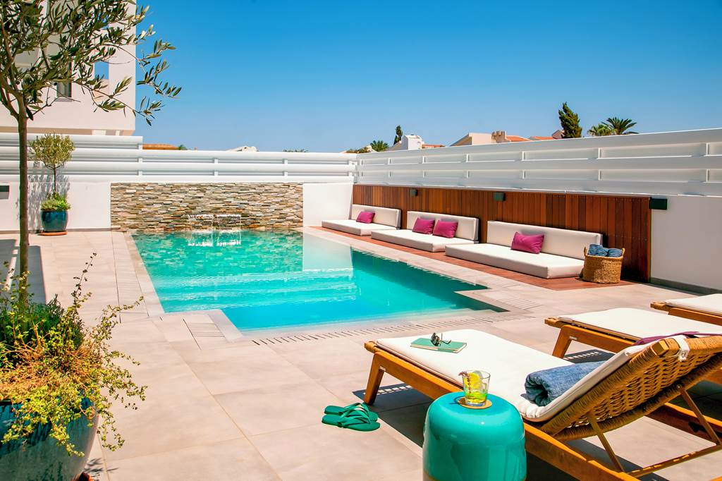 LCA_83023_Louis_Chris_Le_Mare_Gold_Villa_0821_03.jpg