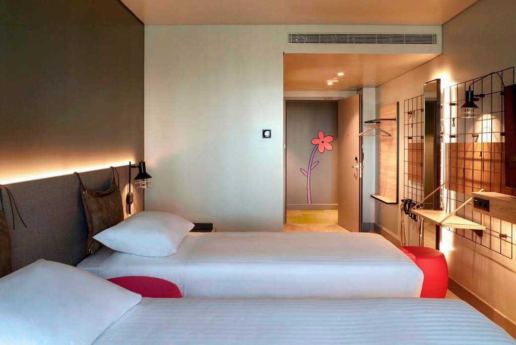ATH_84000_Moxy_Athens_City_0822_03.jpg
