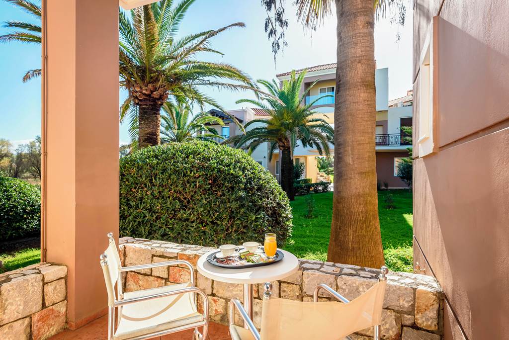 CHQ_84271_Lito_Beach_Hotel_1022_15.jpg