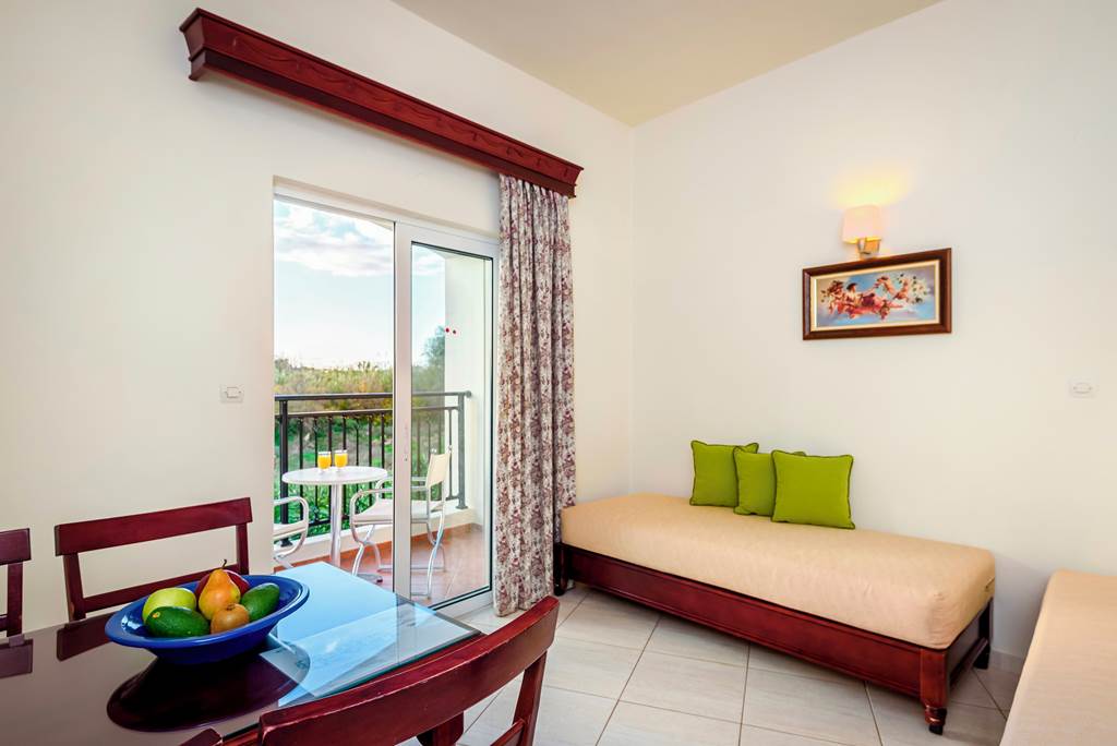 CHQ_84271_Lito_Beach_Hotel_1022_20.jpg