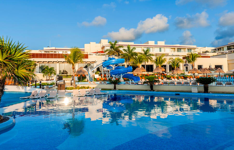 Moon-Palace-Cancun-19.jpg