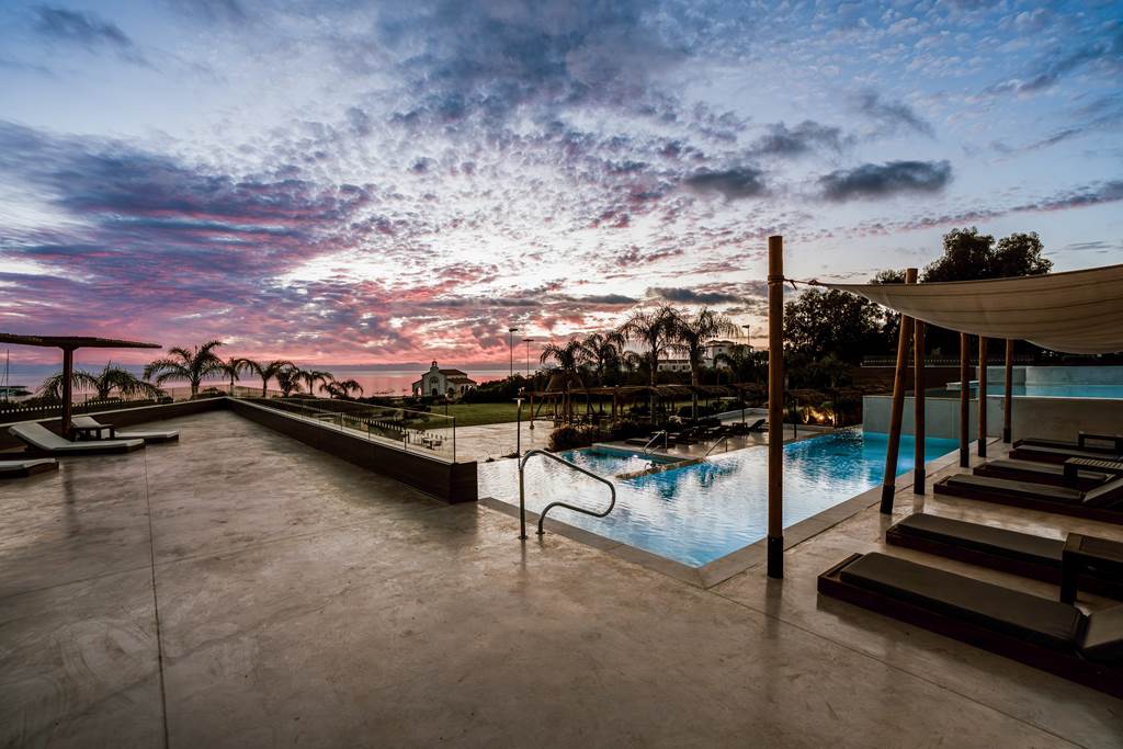 LCA_84829_Cavo_Zoe_Seaside_Hotel_0124_08.jpg