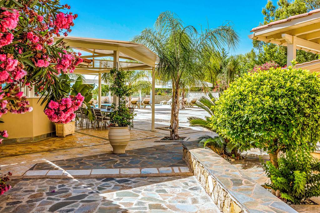 EFL_83581_Villa_Hidden_Gem_1024_08.jpg