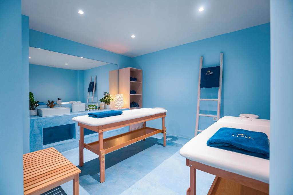 CHQ_81101_Aloe_Boutique_Hotel_&_Suites_0919_24.jpg