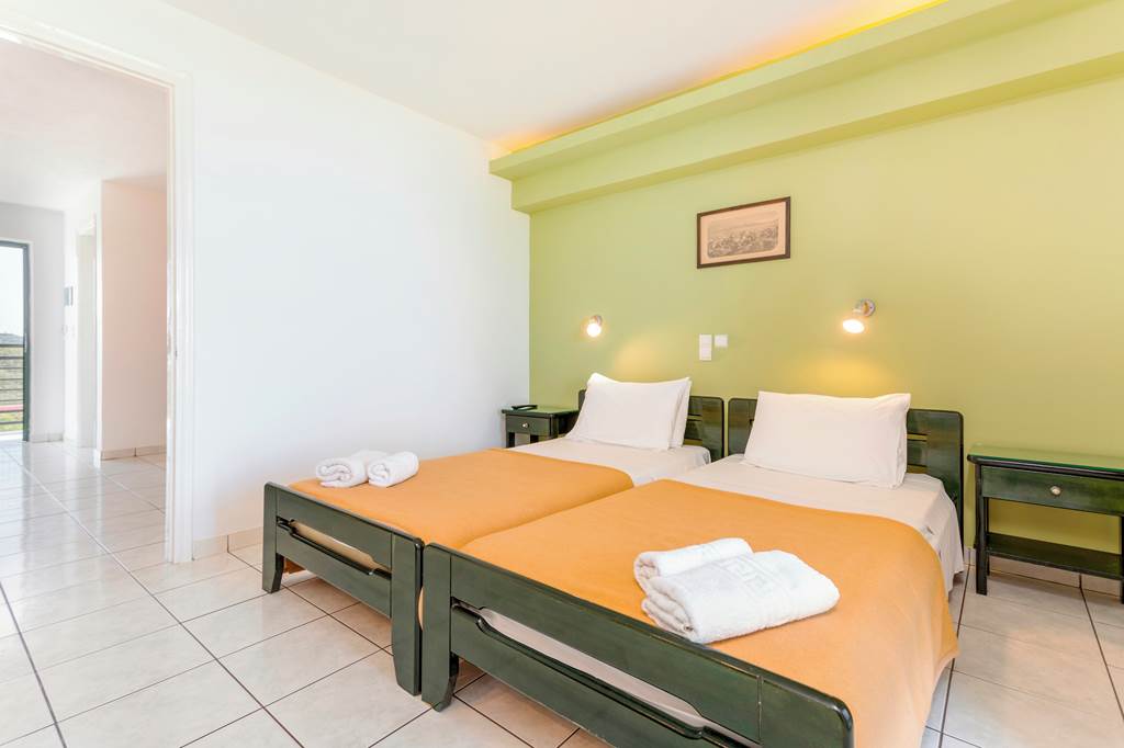 ZTH_81234_Sea_View_Hotel_1019_16.jpg