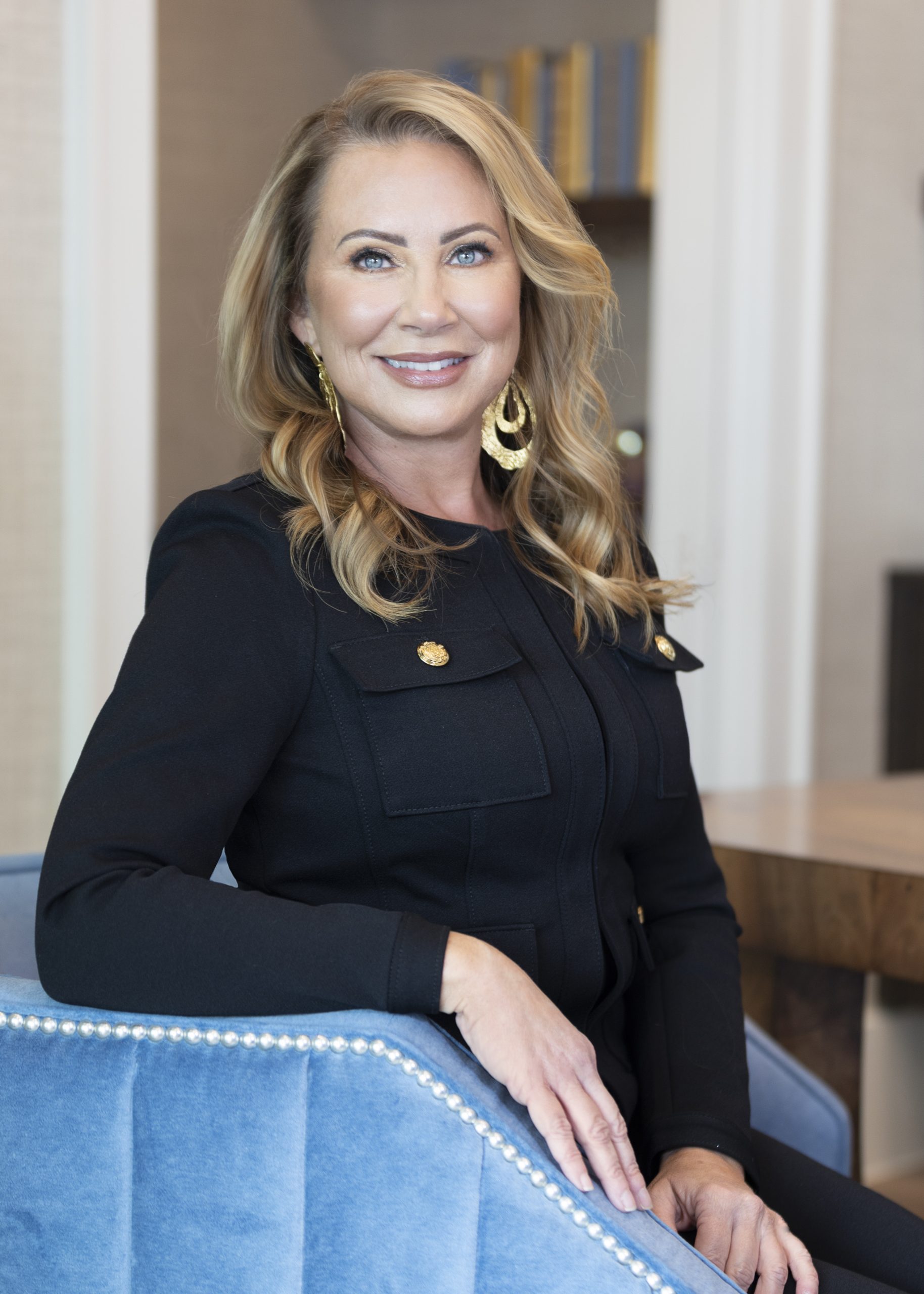 Debra  Lewis