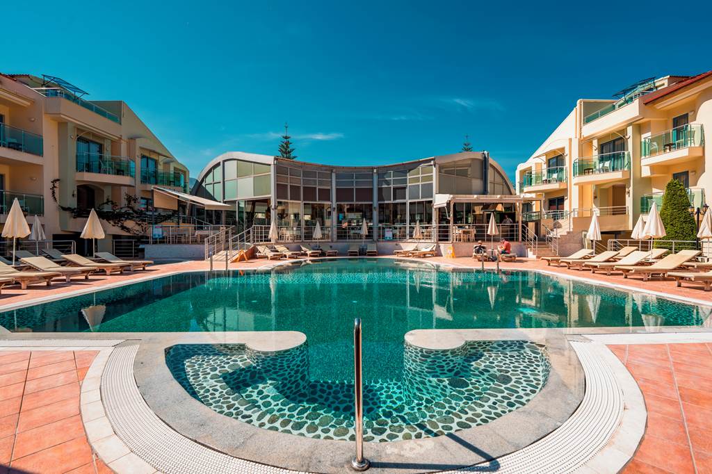 DLM_77329_Belcehan_Hotel_0924_02.jpg