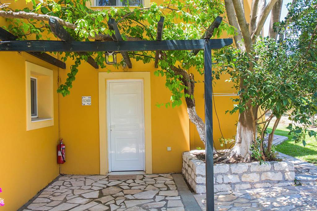 EFL_74536_Sandy_Beach_Villas_&_Apartments_0223_04.jpg