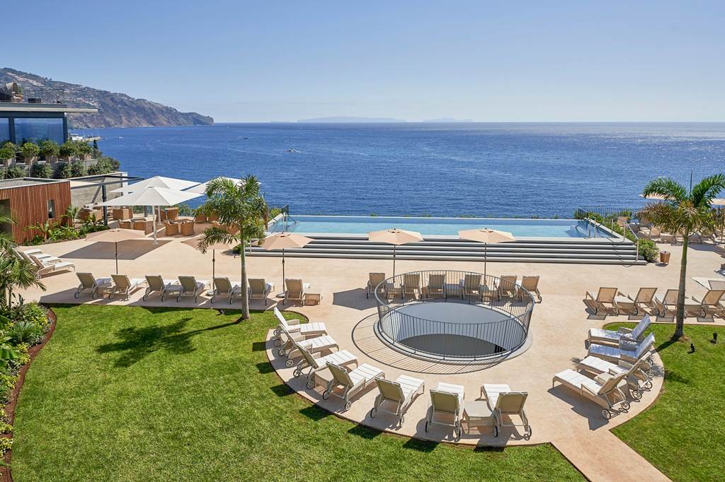 FNC_78351_Les_Suites_at_The_Cliff_Bay_1019_03.jpg