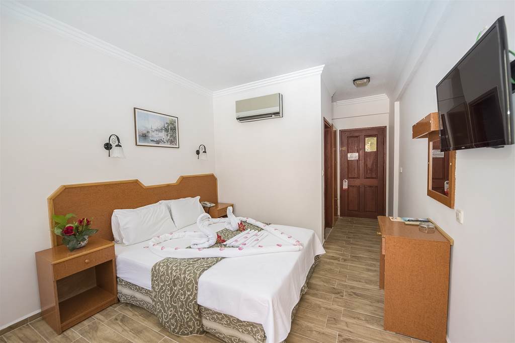 DLM_77328_Belcehan_Beach_Hotel_1117_10.jpg