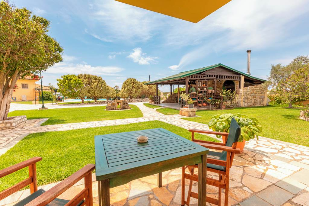 EFL_74536_Sandy_Beach_Villas_&_Apartments_0619_19.jpg