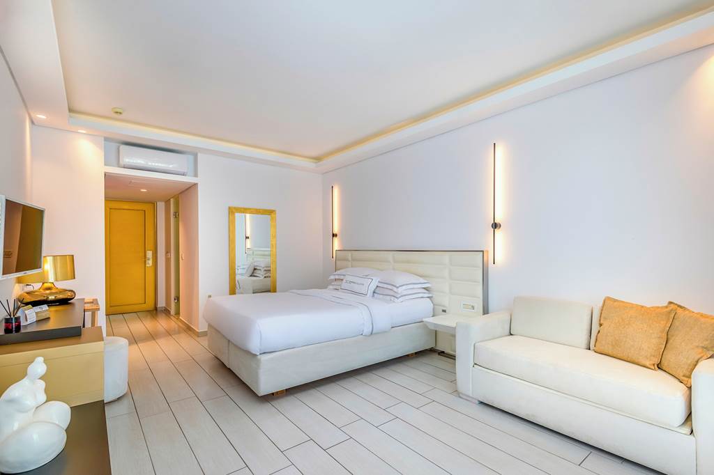 KGS_70318_Diamond_Deluxe_Hotel_1124_24.jpg