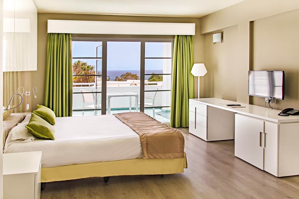 ACE_213_THe_morromar_APTS_0418_01.jpg
