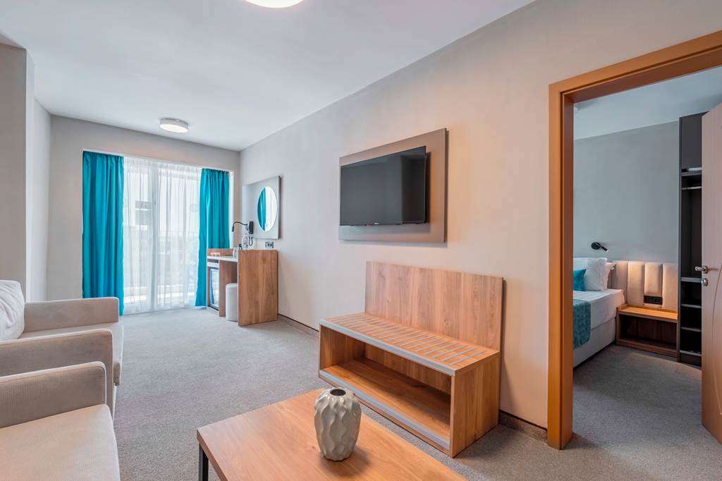 BOJ_78360_Grand_Hotel_Sunny_Beach_0624_02.jpg