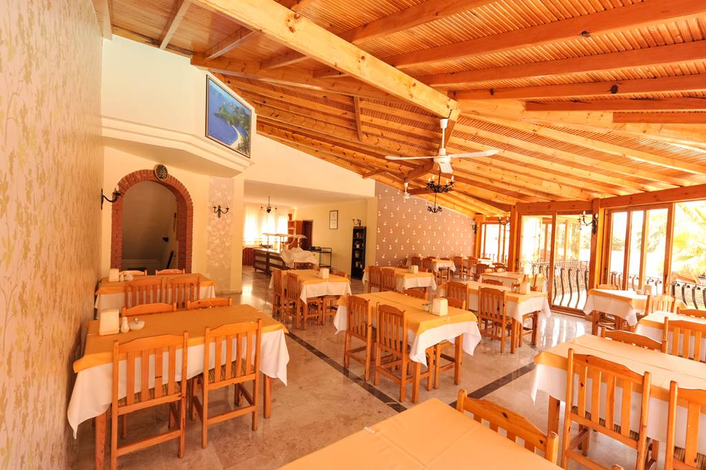DLM_77328_Belcehan_Beach_Hotel_1117_06.jpg