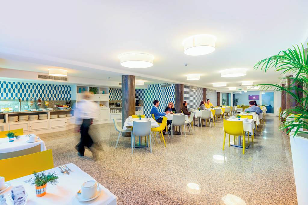 FNC_80483_Terrace_Mar_Suite_Hotel_0419_11.jpg