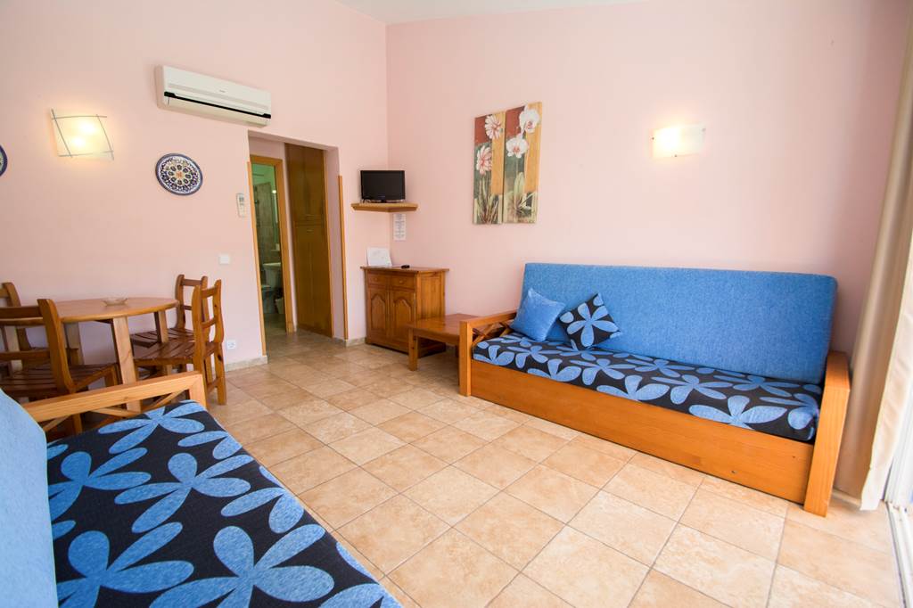 MAH_1665_Galdana_APTs_0618_15.jpg