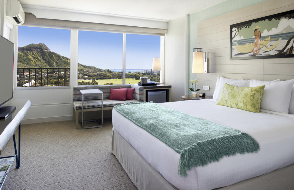 Queen-Kapiolani-Hotel-6.jpg