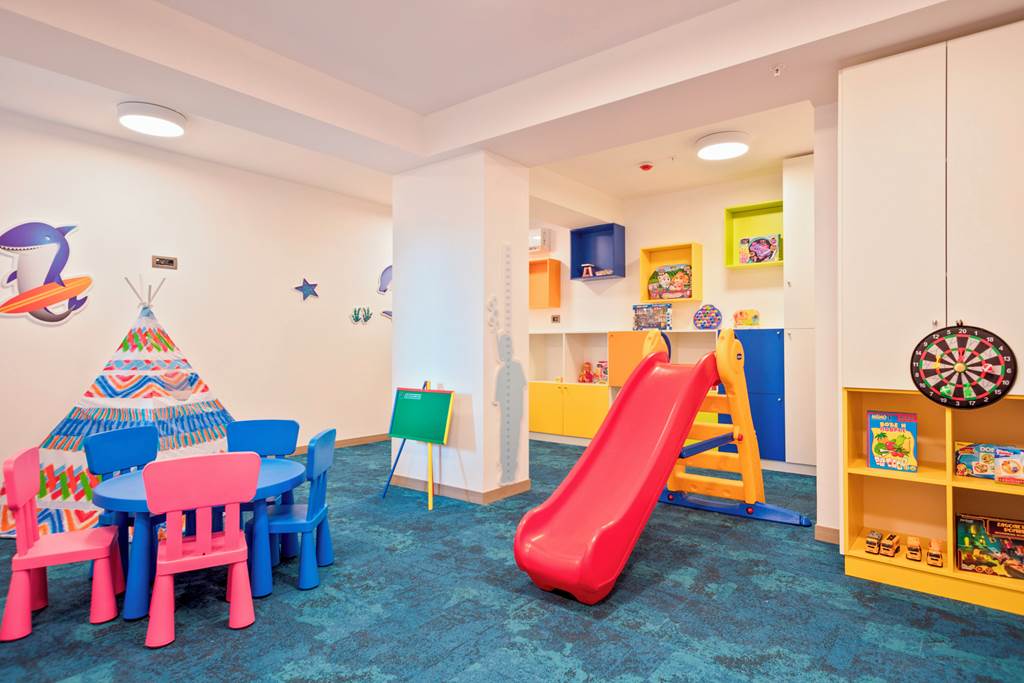 TIV_87178_Hotel_Ami_Petrovac_0124_35.jpg