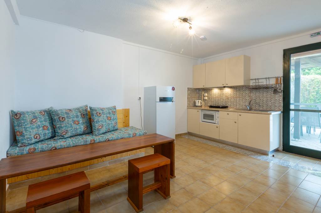 EFL_74536_Sandy_Beach_Villas_&_Apartments_0722_06.jpg