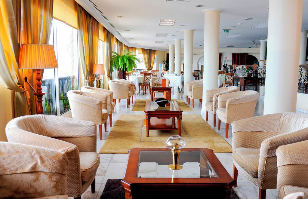 FNC_77599_Ocean_Gardens_Hotel_0219_01.jpg