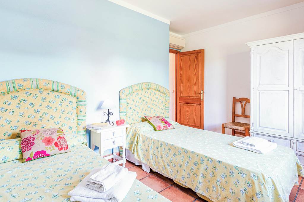 PMI_87378_Villa_Les_Figueres_0224_04.jpg