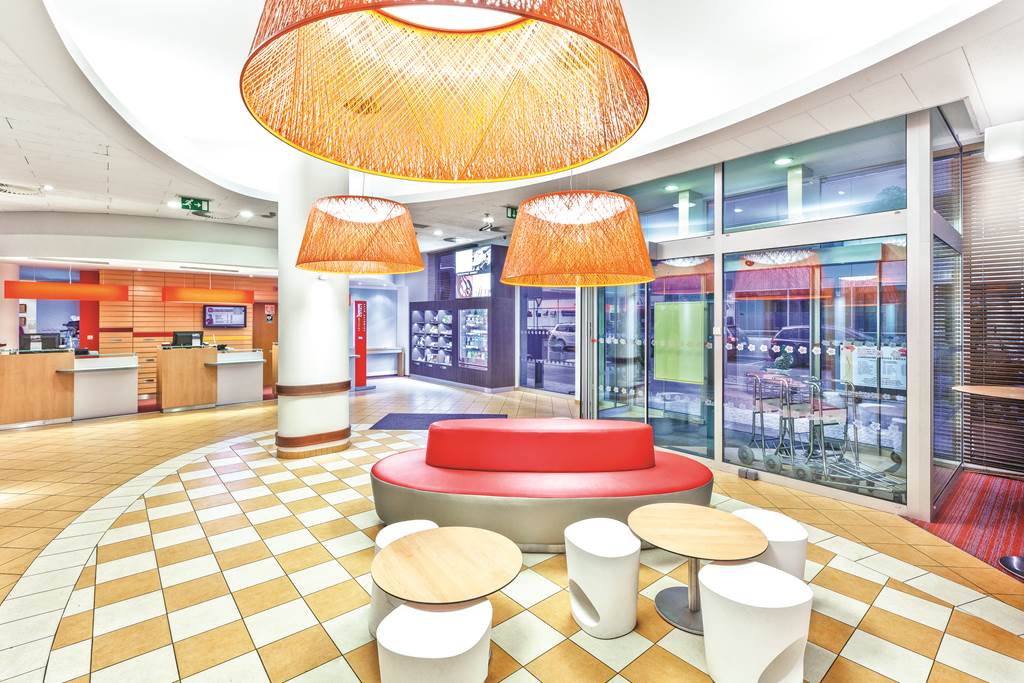 PRG_73932_Ibis_Mala_Strana_0716_02.jpg