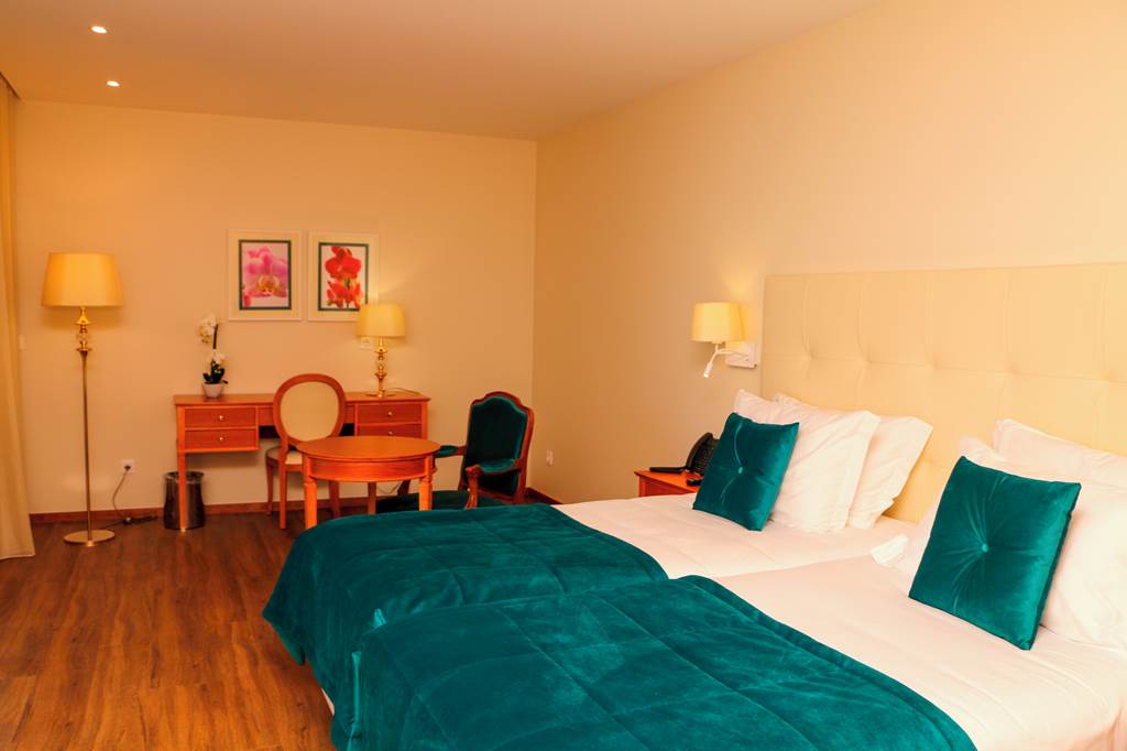 FNC_77599_Ocean_Gardens_Hotel_0219_19.jpg