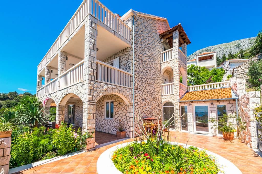 DBV_84888_Villa_Shore_Rise_0123_22.jpg