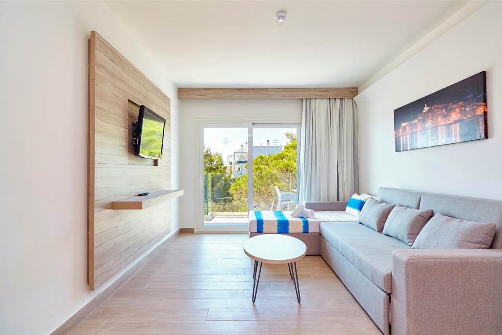 IBZ_79942_Sol_Bahia_Ibiza_Suites_0119_06.jpg